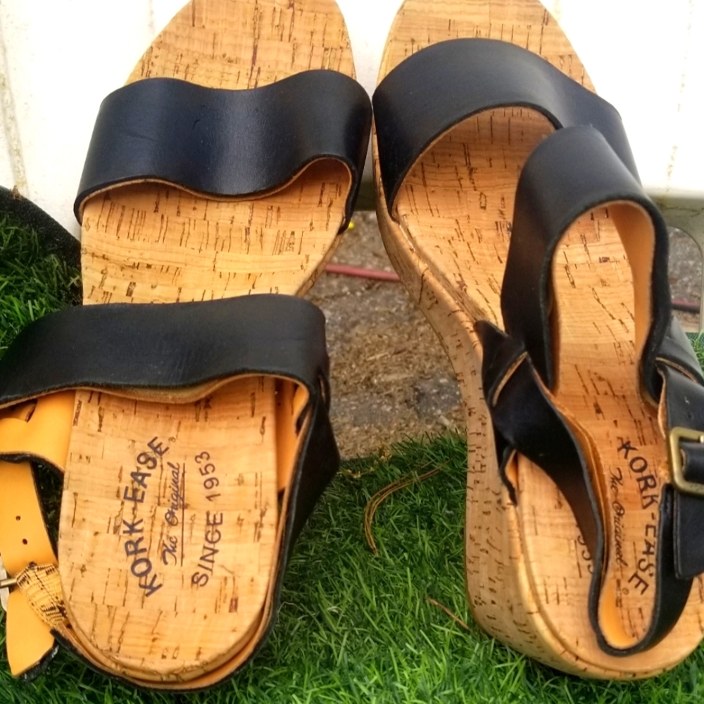 KORK-EASE AUSTIN BLACK LEATHER WEDGE SANDAL Size 11